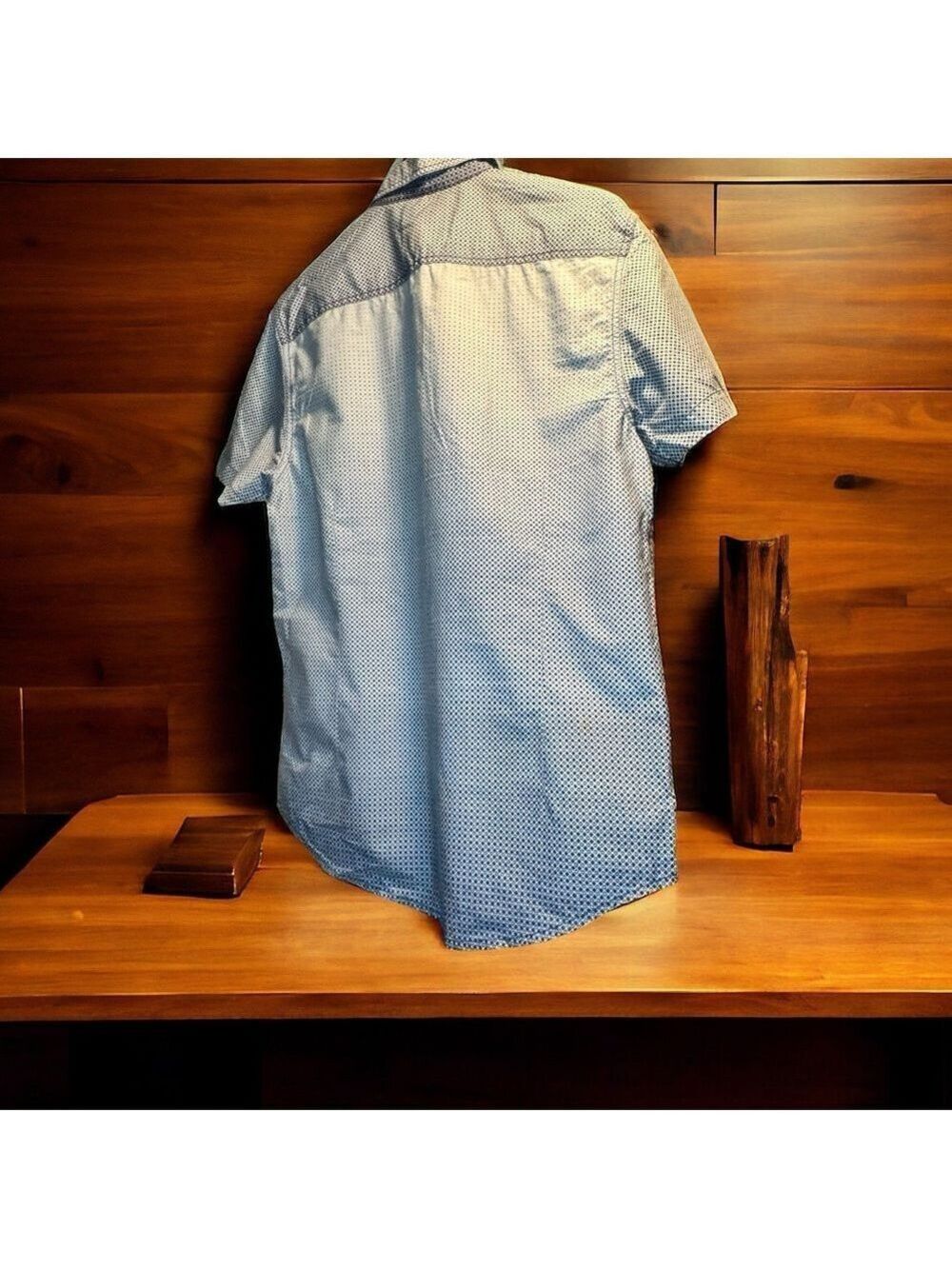 Guess Short Sleeve Shirt SZ M - Picture 6 of 8